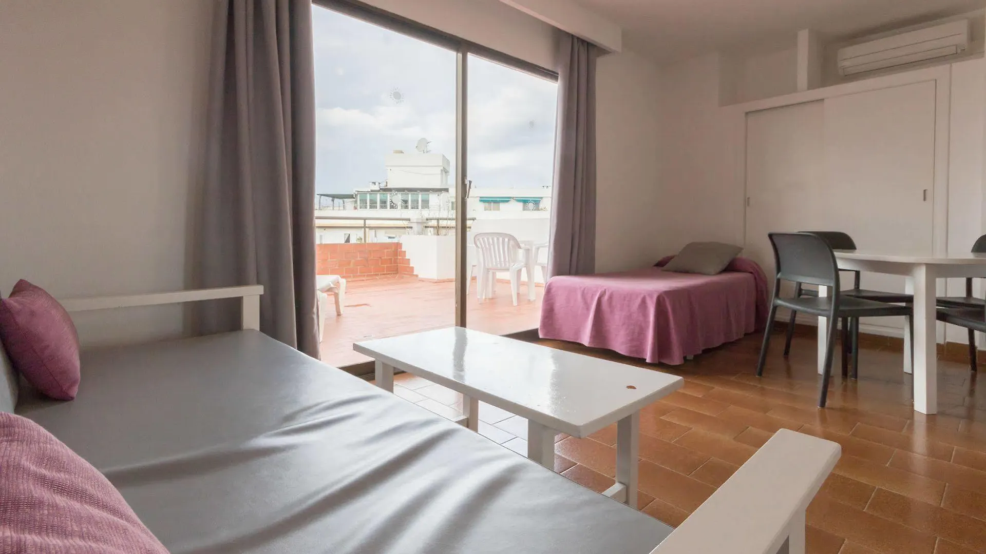 Apartamentos Orosol 2 By Typic Hotels سان أنطونيو إسبانيا