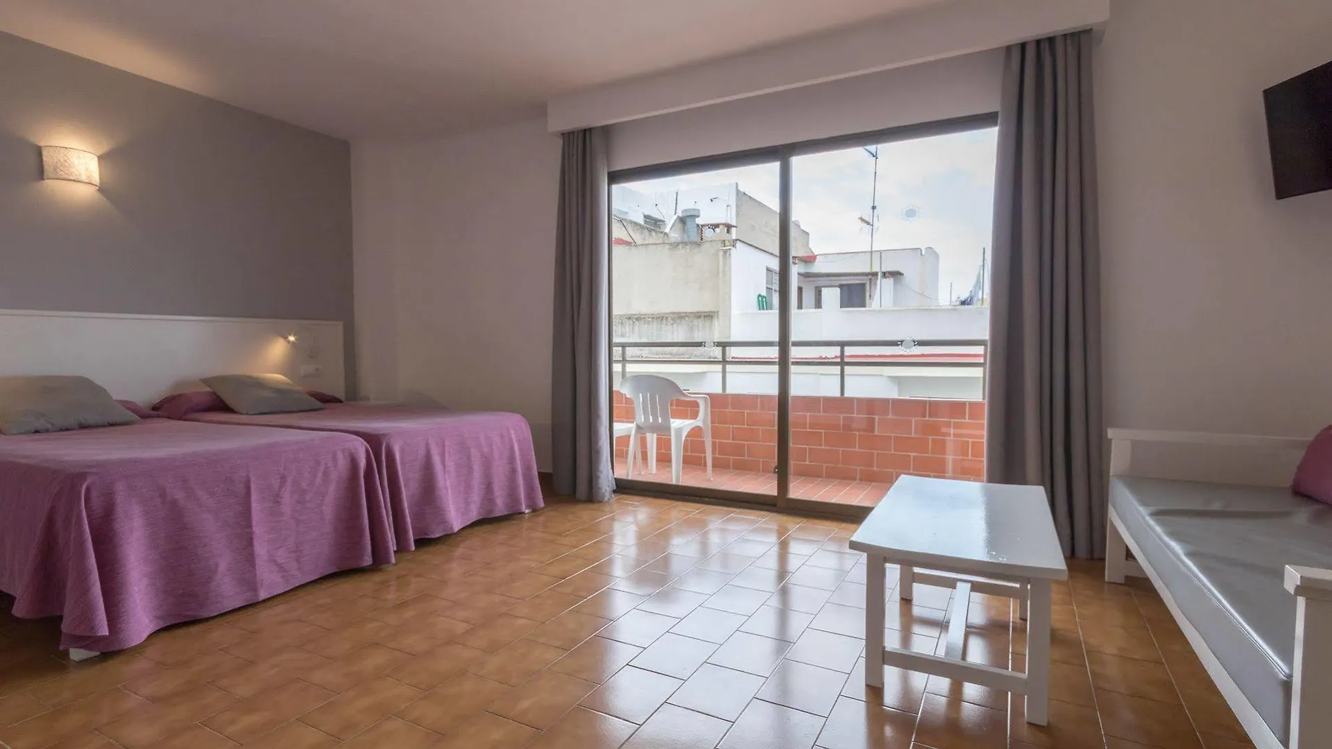 Apartamentos Orosol 2 By Typic Hotels سان أنطونيو 0*,  إسبانيا