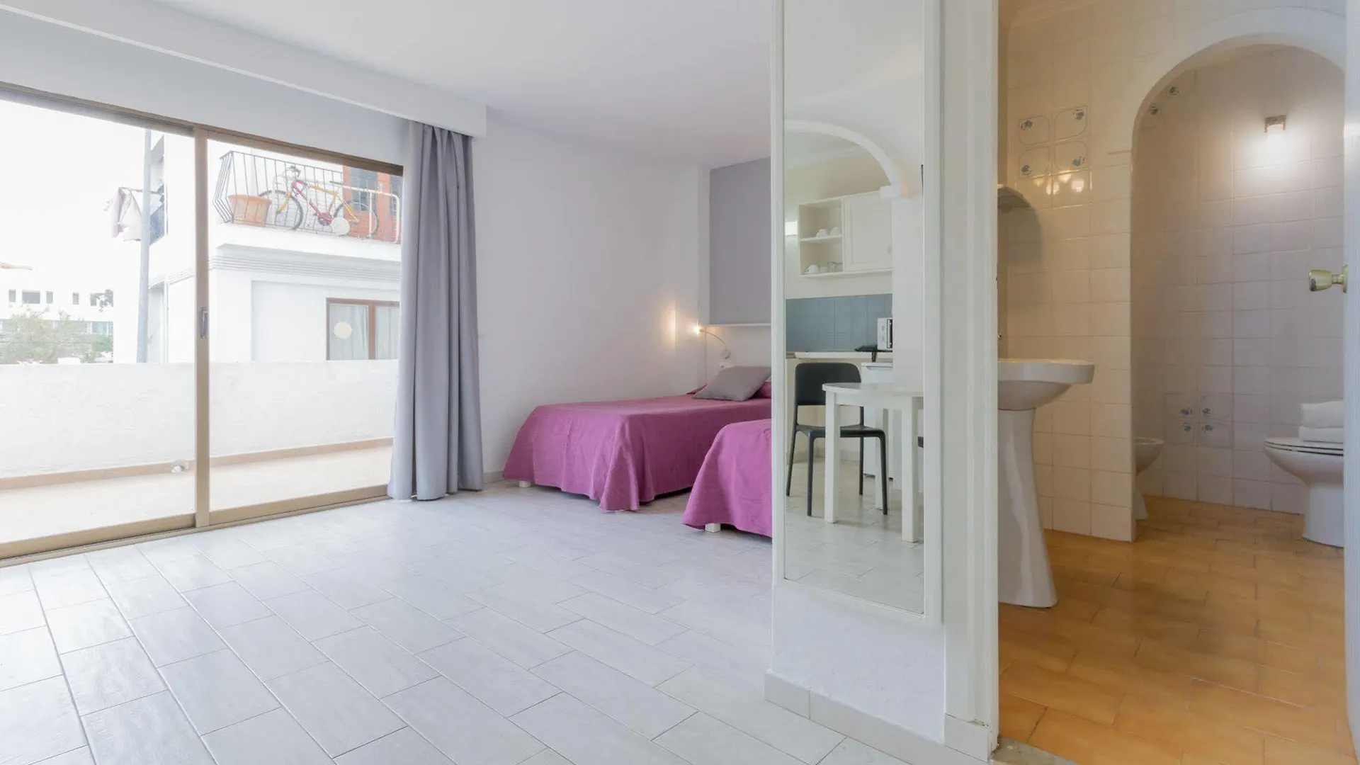 Apartamentos Orosol 2 By Typic Hotels سان أنطونيو