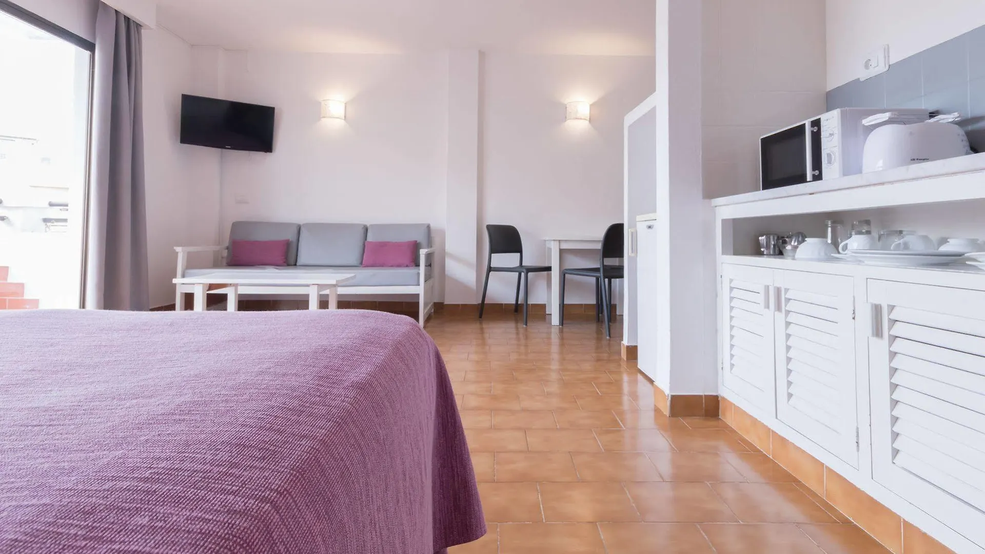 Apartamentos Orosol 2 By Typic Hotels سان أنطونيو 0*,  إسبانيا
